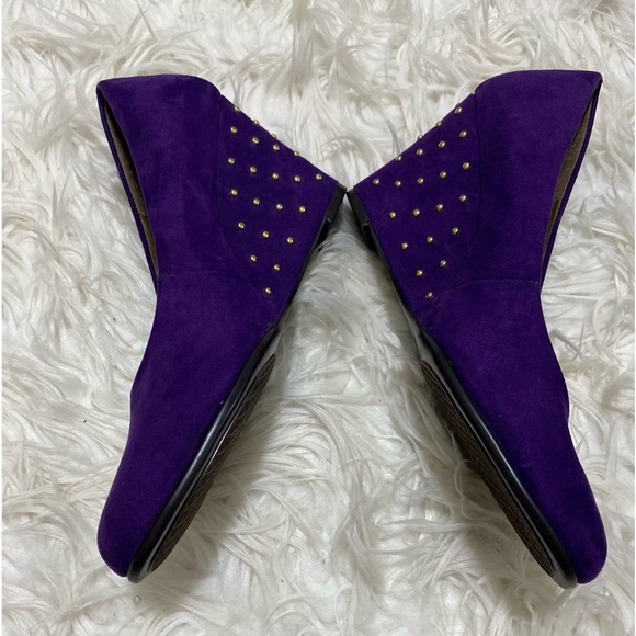 Aerosoles Black & Plum velvet gold studded wedge heel “Plum Tree” 2 pair $25 - Picture 3 of 13